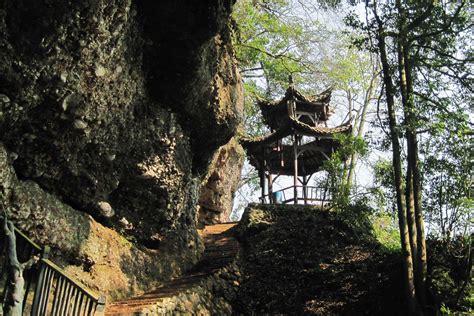 青城山後山怎麼去_如何在青城山後山找到一条隐藏的古道